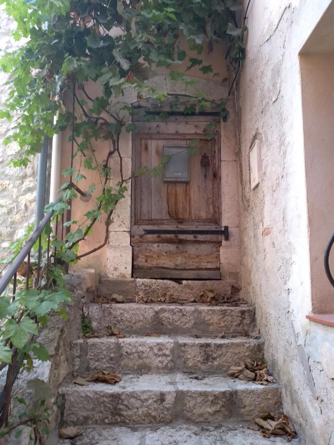 Bed and Breakfast Au Relais Fleuri Gilette Экстерьер фото
