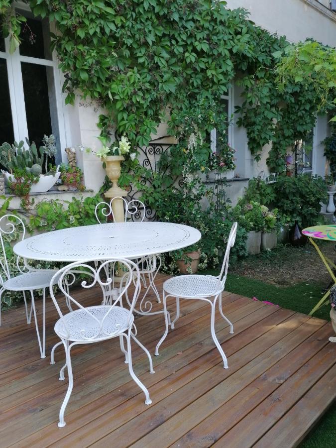 Bed and Breakfast Au Relais Fleuri Gilette Экстерьер фото