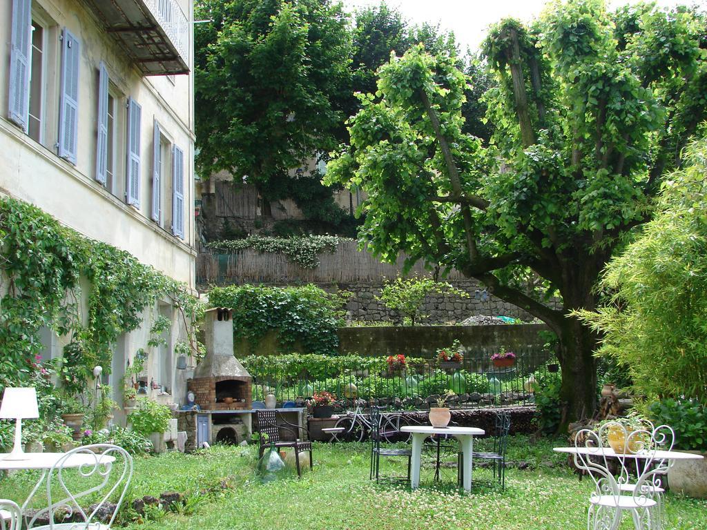 Bed and Breakfast Au Relais Fleuri Gilette Экстерьер фото