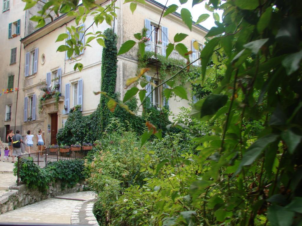 Bed and Breakfast Au Relais Fleuri Gilette Экстерьер фото
