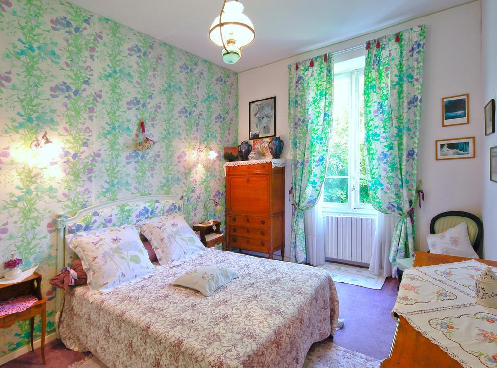 Bed and Breakfast Au Relais Fleuri Gilette Экстерьер фото